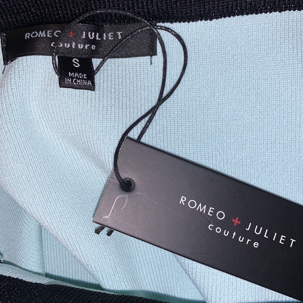 Romeo + Juliet Couture Mini Skirt - Picture 7 of 8